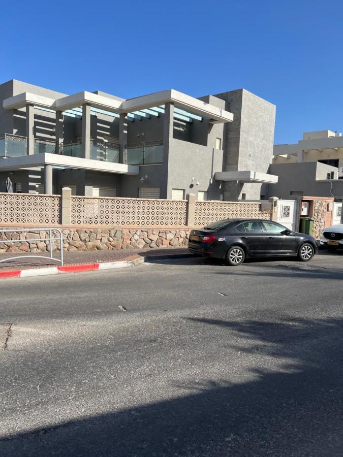 エイラートניב ברוזמריןアパートメント エクステリア 写真